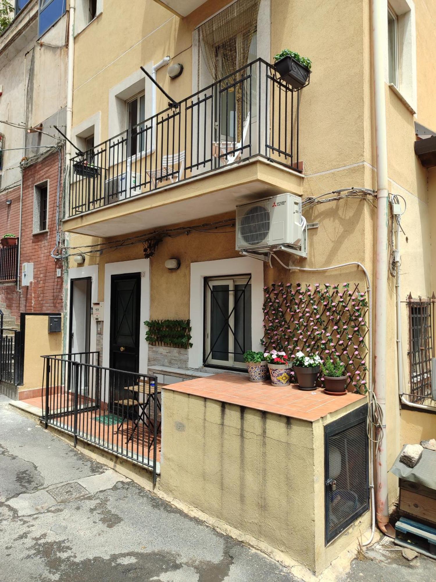 Le Case Del Cortile Катания Екстериор снимка